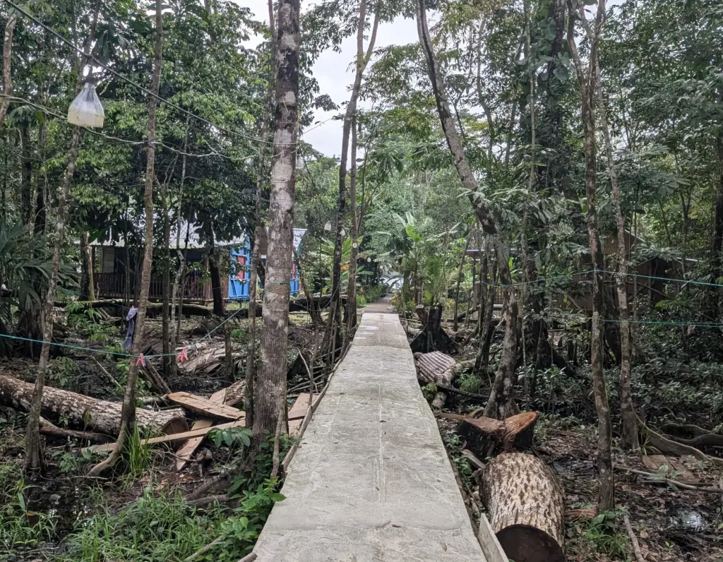 Floating Down The Rio Dulce For A Week, Discovering Guatemala’s Hidden Gem! Boardwalk at Casa Maya on Rio Dulce Guatemala