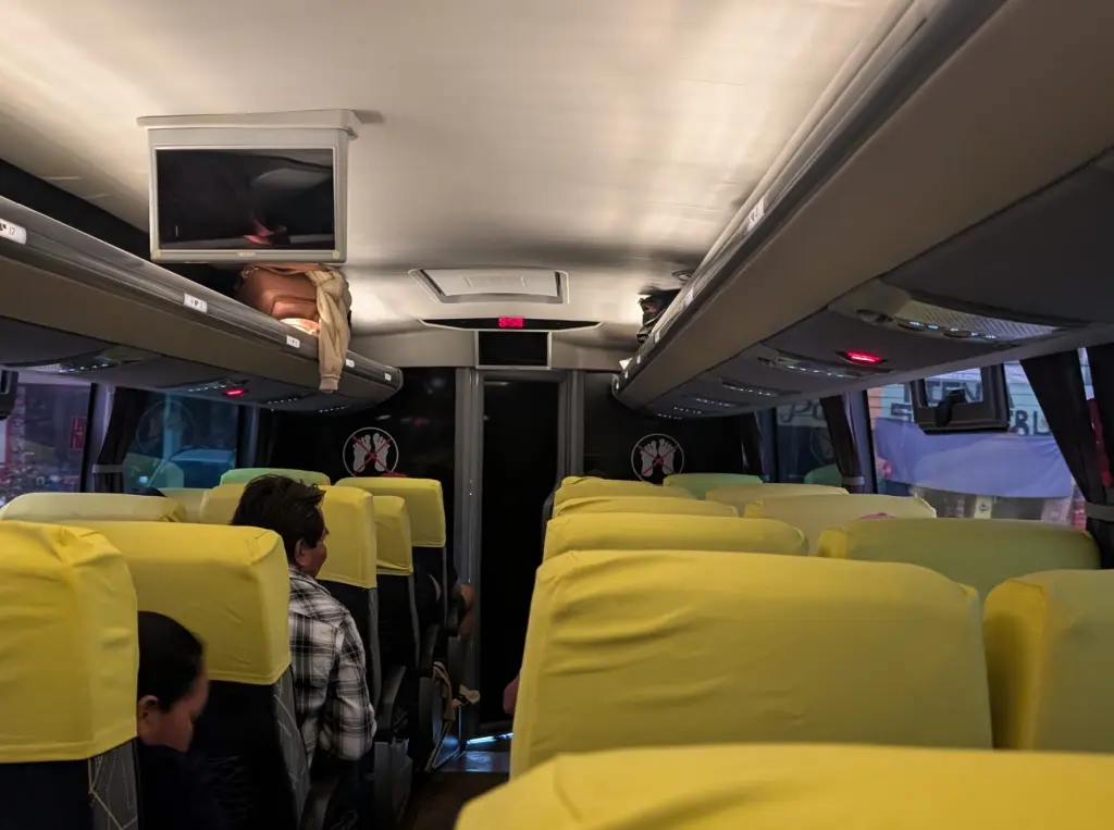 Floating Down The Rio Dulce For A Week, Discovering Guatemala’s Hidden Gem! Bus Trip From Flores to Rio Dulce Guatemala